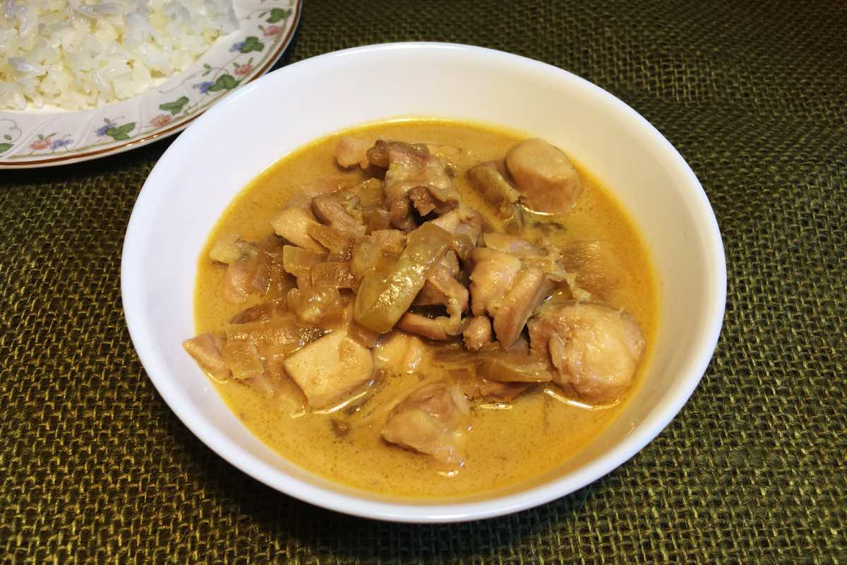 Soy milk chicken curry