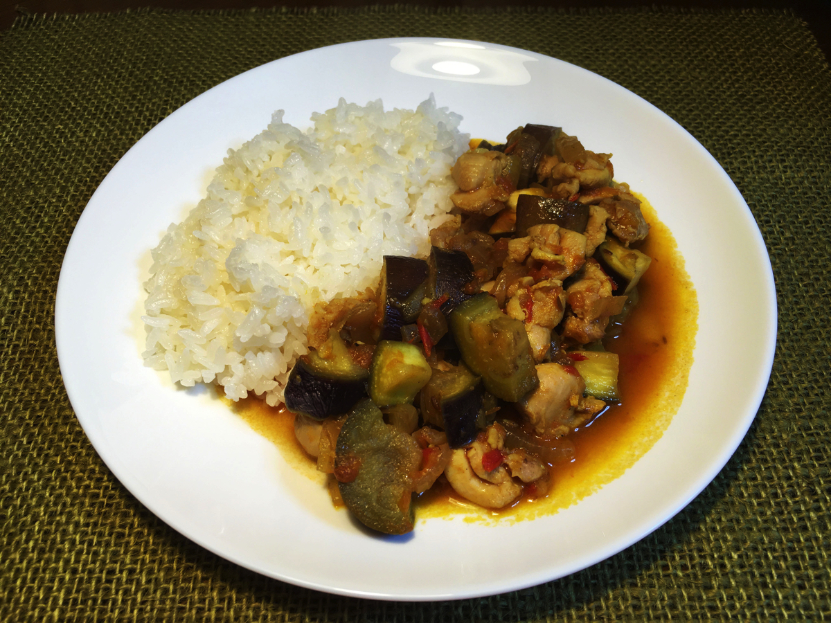 Eggplant chicken curry